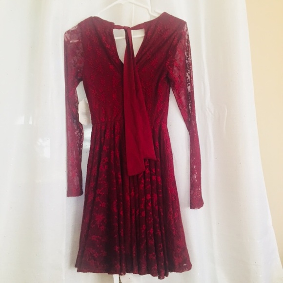 Altar’d State Red Lace Long Sleeve Dress NWT SALE - Picture 4 of 7